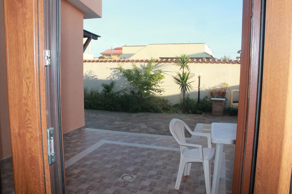 Giorgia Airport Apartment Fiumicino Bagian luar foto