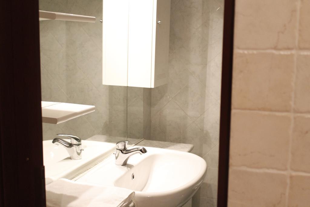 Giorgia Airport Apartment Fiumicino Bagian luar foto